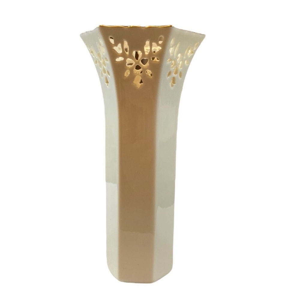 Vintage Lenox lace pierced, gold trimmed ivory bud vase